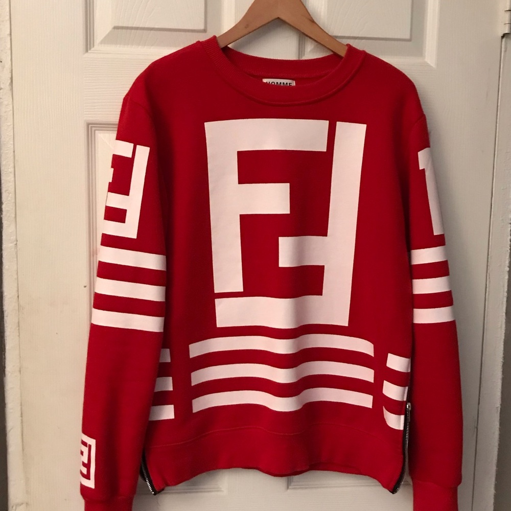 Homme Femme LA Lagerfeld Sweater